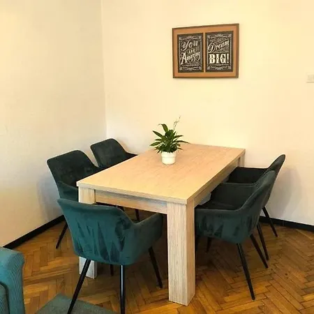 Brzozowa Апартаменты Катовице